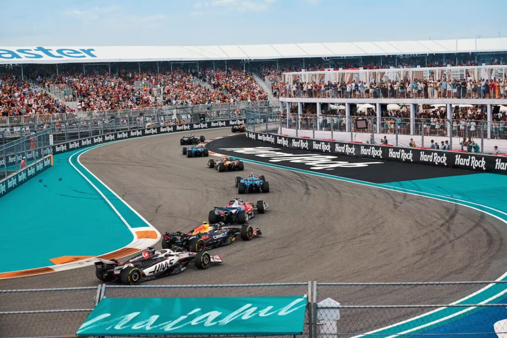 Hard Rock Stadium curve section during Miami GP race action